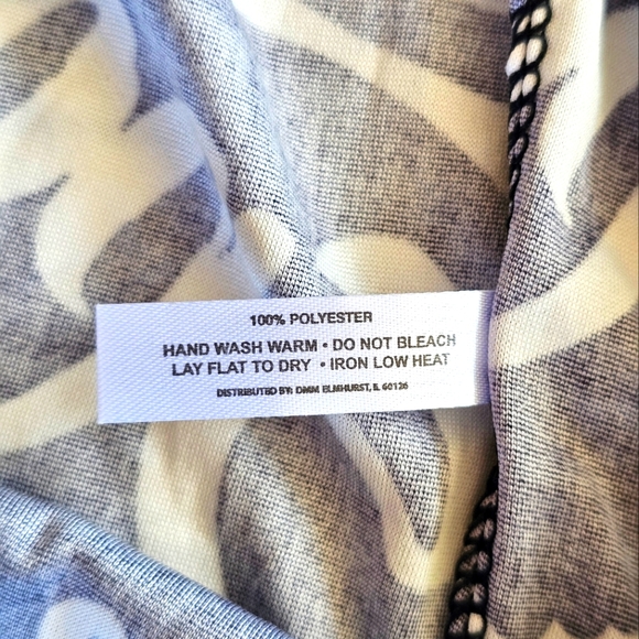 Two Left Feet Halloween Spooky Black & White Butter Soft Leggings Graphics - Picture 7 of 9